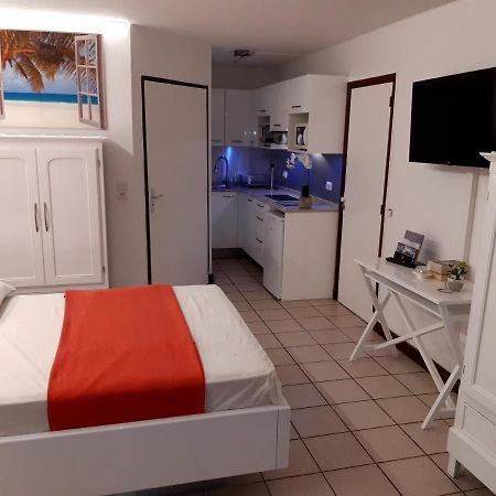 Апартаменти Studio Climatise - Piscine-Plage - 1 A 2 Personnes Сент-Анн Екстер'єр фото